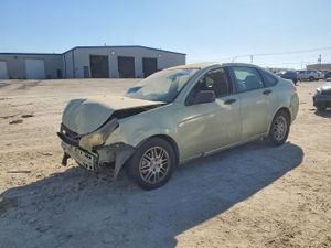 Ford Focus SE 2.0L 4 2011