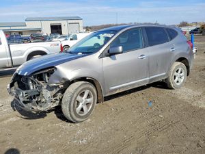 Nissan Rogue S 2.5L 4 2013