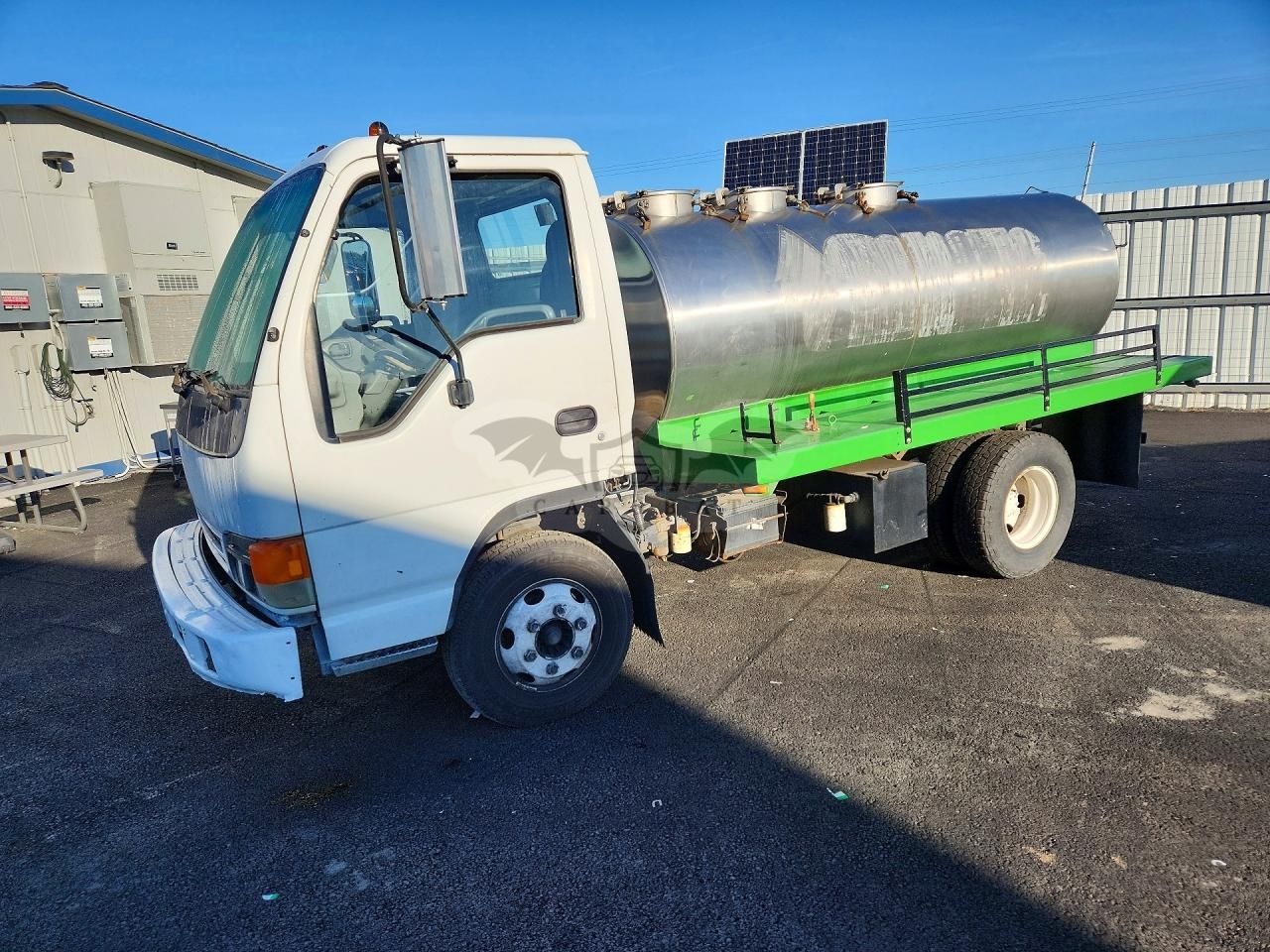 Isuzu NPR 4 1999