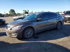 Nissan Altima 2.5L 4 2015