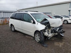 Toyota Sienna CE 3.3L 6 2004