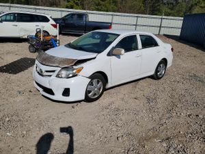 Toyota Corolla BASE 1.8L 4 2013