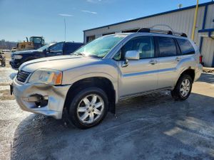 Mitsubishi Endeavor LS 3.8L 6 2010