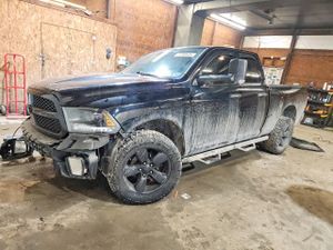 RAM 1500 ST 5.7L 8 2015