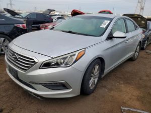 Hyundai Sonata SE 2.4L 4 2015