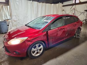 Ford Focus SE 2.0L 4 2013