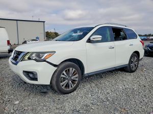 Nissan Pathfinder S 3.5L 6 2019
