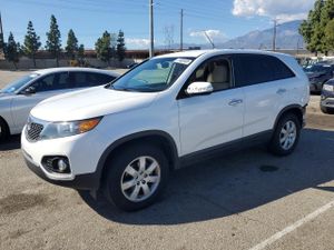 Kia Sorento LX 2.4L 4 2013
