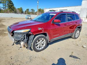 Jeep Cherokee LATITUDE 2.4L 4 2015
