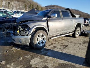 RAM 1500 LARAMIE 5.7L 8 2014