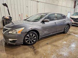 Nissan Altima 2.5L 4 2015