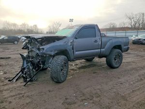 Toyota Tacoma 2.7L 4 2013