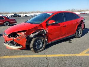 Ford Focus SE 2.0L 4 2013
