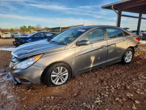 Hyundai Sonata GLS 2.4L 4 2013