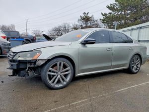 Volkswagen Passat SE 2.5L 5 2012