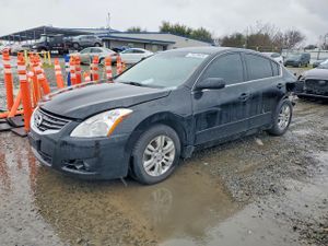 Nissan Altima BASE 2.5L 4 2012