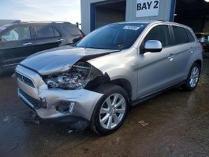 Mitsubishi Outlander SE 2.0L 4 2015