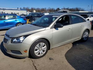 Chevrolet Cruze LS 1.8L 4 2014