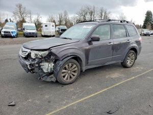 Subaru Forester 2.5X PREMIUM 2.5L 4 2013