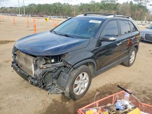 Kia Sorento LX 2.4L 4 2013