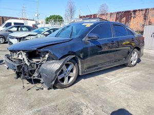 Toyota Camry BASE 2.5L 4 2012