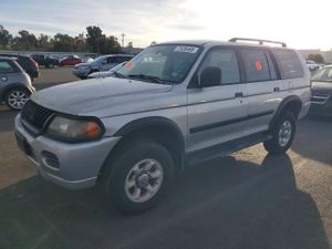 Mitsubishi Montero SPORT ES 3.0L 6 2002