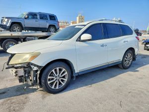 Nissan Pathfinder S 3.5L 6 2015