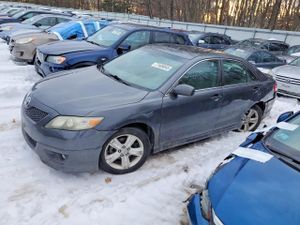Toyota Camry BASE 2.5L 4 2011