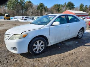 Toyota Camry BASE 2.5L 4 2011