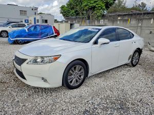 Lexus ES 350 3.5L 6 2015