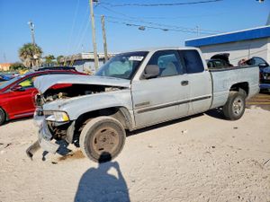 Dodge RAM 5.9L 8 2001