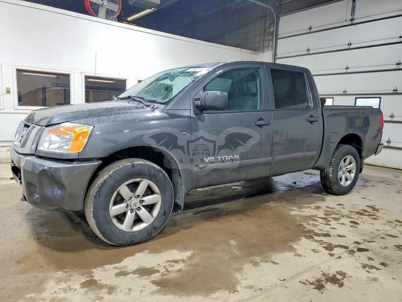Nissan Titan S 5.6L 8 2011
