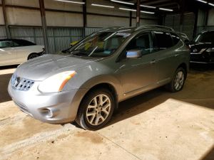 Nissan Rogue S 2.5L 4 2013