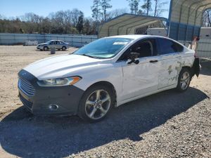 Ford Fusion SE 2.0L 4 2015