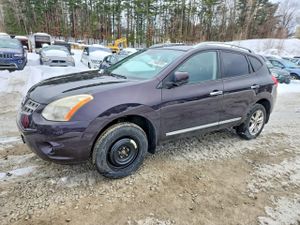 Nissan Rogue S 2.5L 4 2012