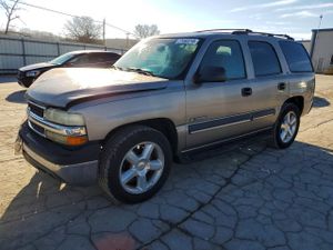 Chevrolet Tahoe C1500 4.8L 8 2002