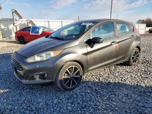 Ford Fiesta SE 1.6L 4 2015