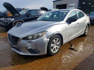 Mazda 3 SV 2.0L 4 2015