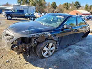 Toyota Camry BASE 2.5L 4 2011