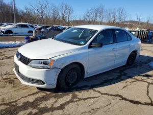 Volkswagen Jetta 2.0L 4 2014
