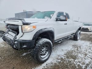 Toyota Tundra DOUBLE CAB SR 5.7L 8 2015