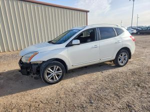 Nissan Rogue S 2.5L 4 2013