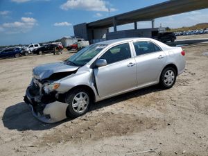 Toyota Corolla BASE 1.8L 4 2010