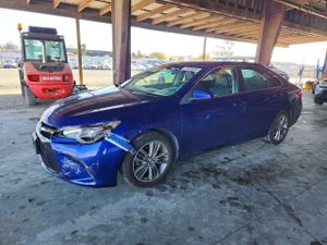 Toyota Camry LE 2.5L 4 2015