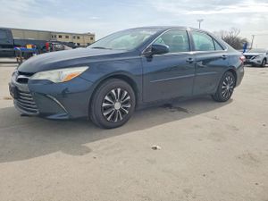 Toyota Camry LE 2.5L 4 2015