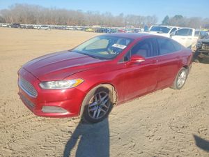 Ford Fusion SE 2.5L 4 2014