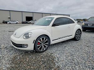 Volkswagen Beetle TURBO 2.0L 4 2012