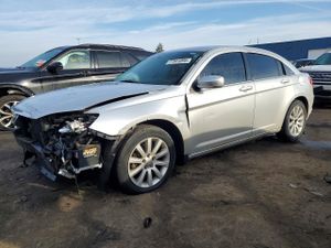 Chrysler 200 TOURING 2.4L 4 2011