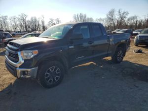 Toyota Tundra DOUBLE CAB SR 5.7L 8 2015