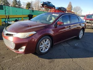 Toyota Avalon BASE 3.5L 6 2013